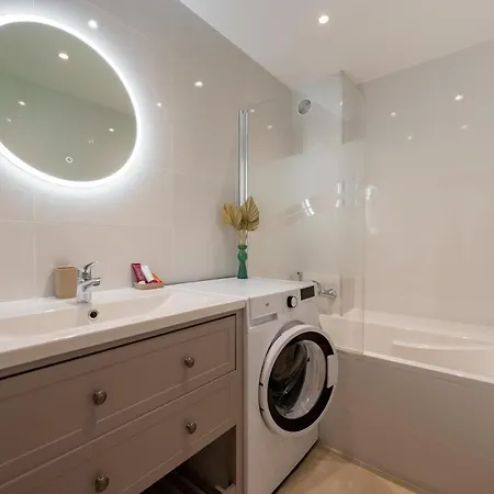 Novaae * Αντίμπ